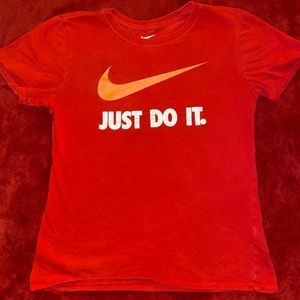 RED NIKE SHIRT🤍